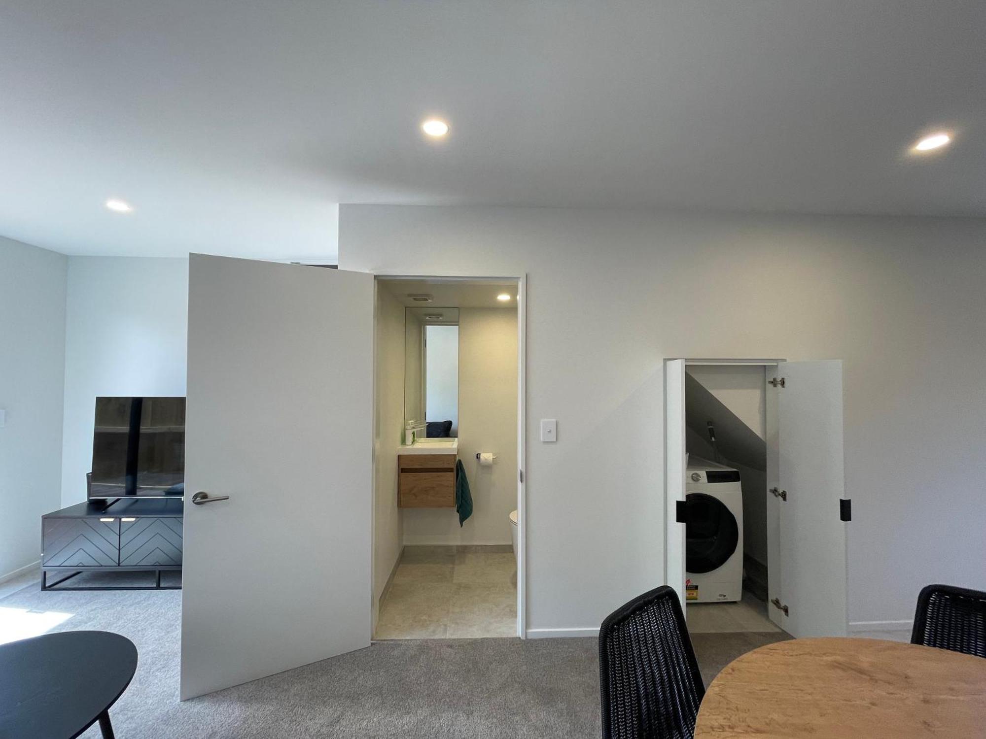 Luxury 2 Bedroom Townhouse Opposite Merivale Mall ไครสต์เชิร์ช ภายนอก รูปภาพ