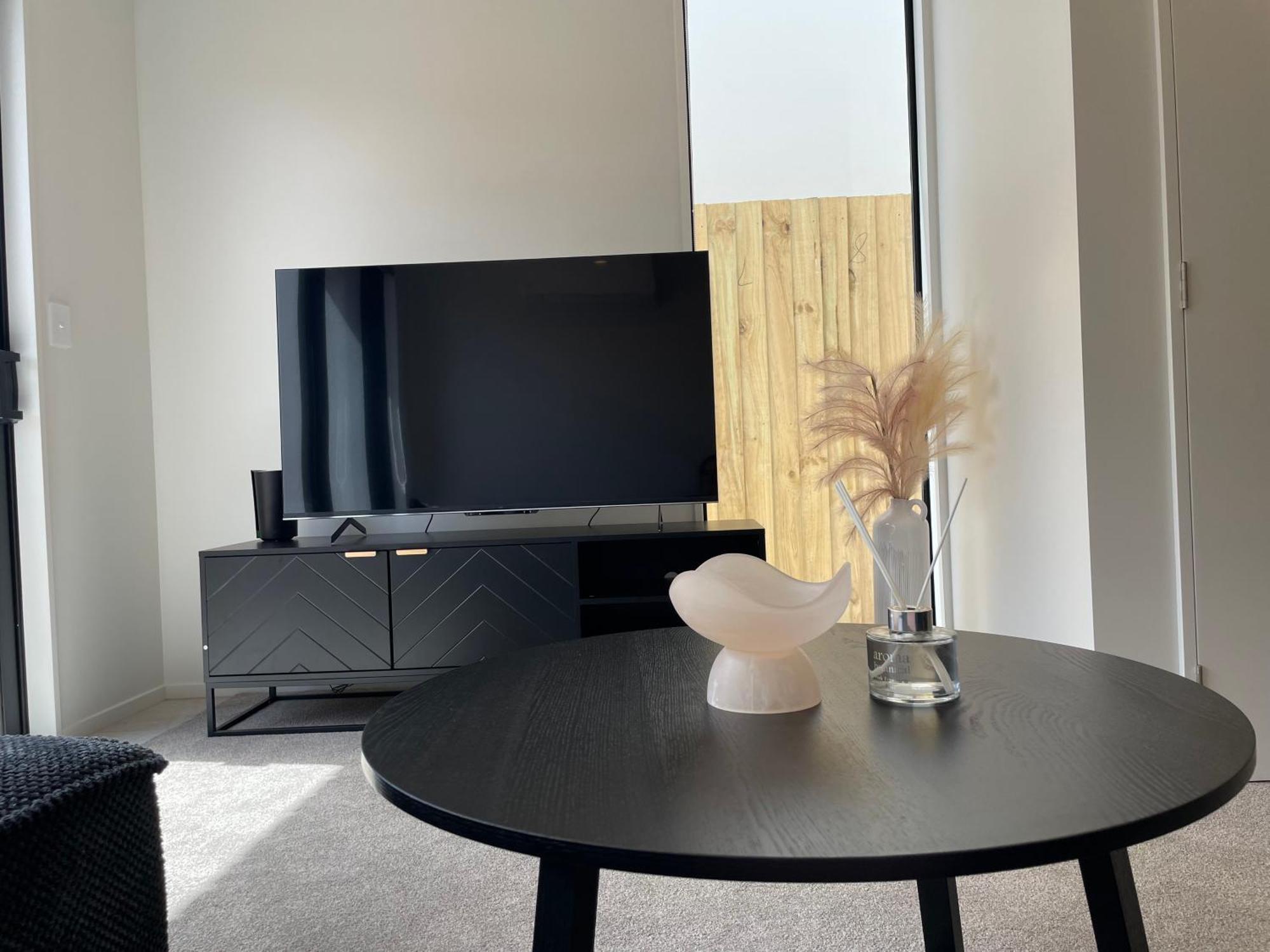 Luxury 2 Bedroom Townhouse Opposite Merivale Mall ไครสต์เชิร์ช ภายนอก รูปภาพ
